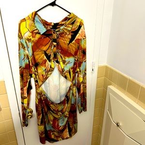 Pretty little things multi color collared cut out long sleeve dress size 18